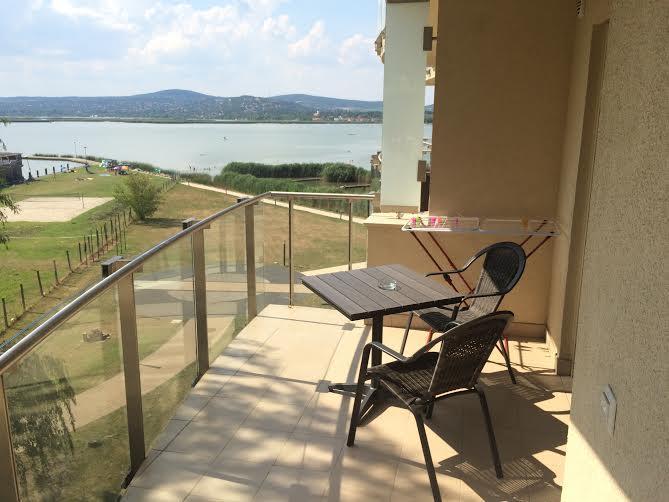 Ferienwohnung Vizparti Wellness Apartman Velence Exterior foto